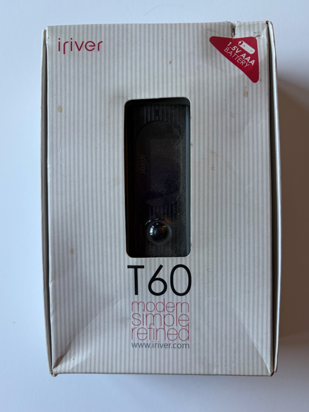 NWT Vintage IRiver T60 Black Triangular Digital Audio mp3 Player 1GB
